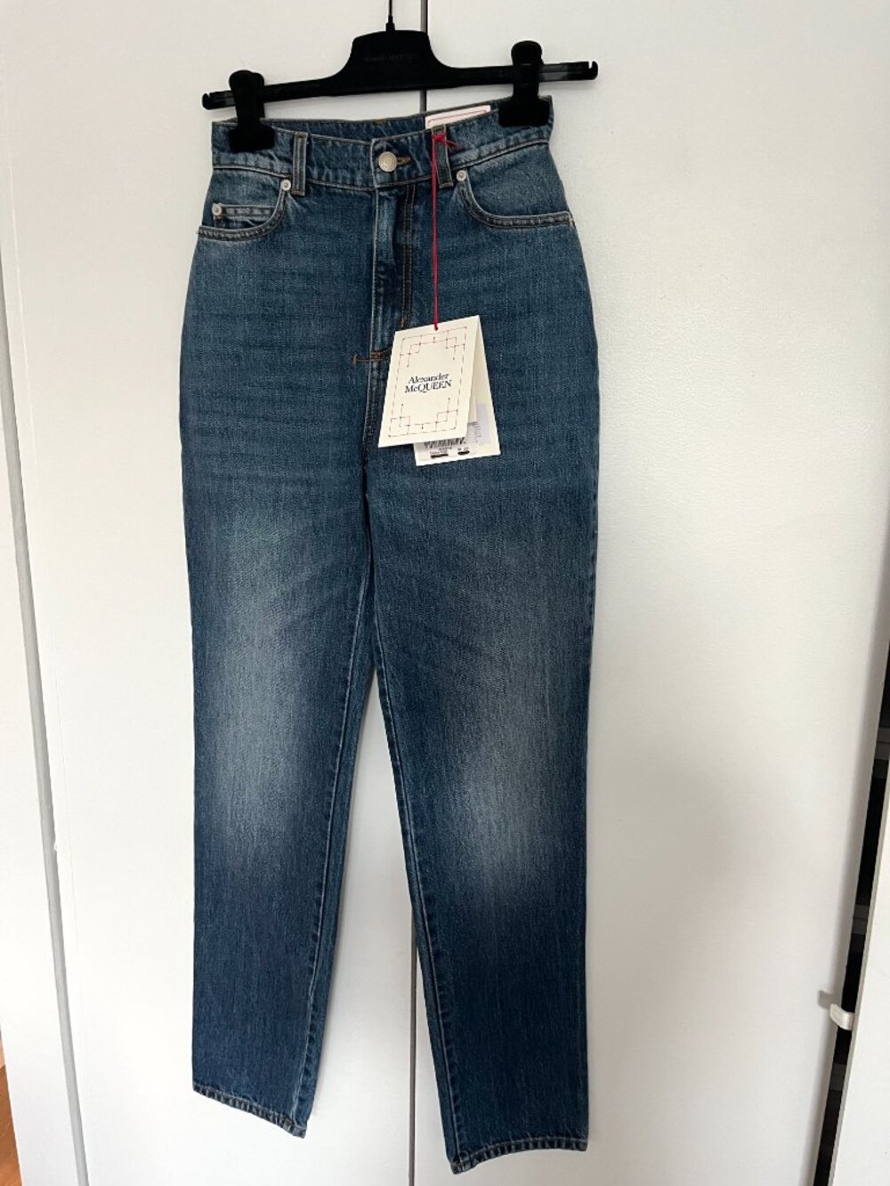 Alexander McQueen High Rise Tapered Straight Jeans Med Wash S23 Size 24 NWT $790 - Picture 10 of 16